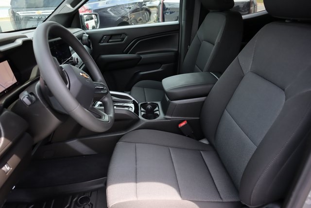 2024 Chevrolet Colorado Work Truck photo 13