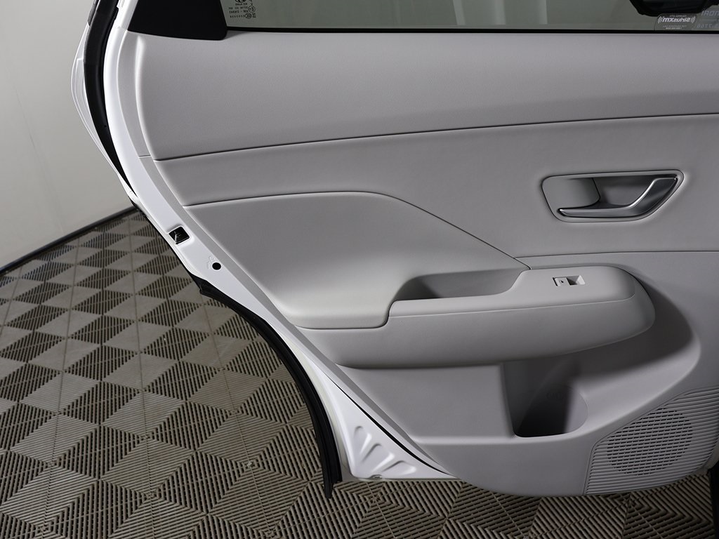 2024 Hyundai Kona Limited photo 22