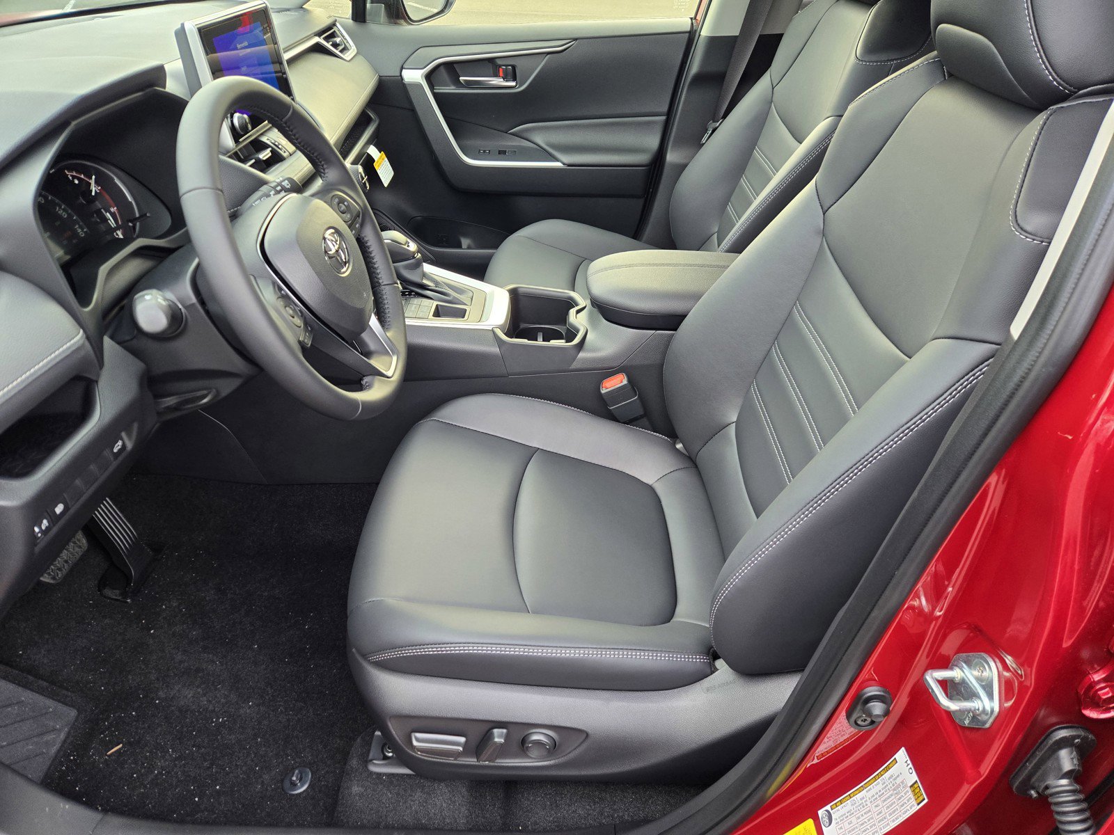 2025 Toyota RAV4 XLE Premium photo 3