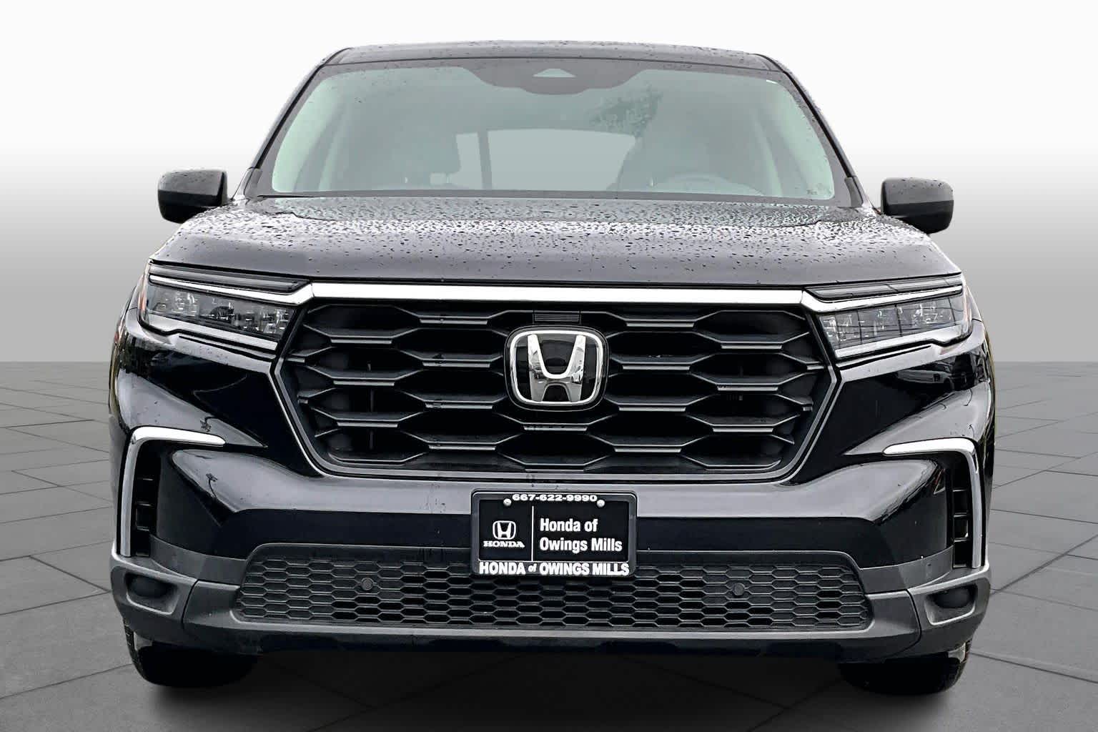 2023 Honda Pilot LX photo 2