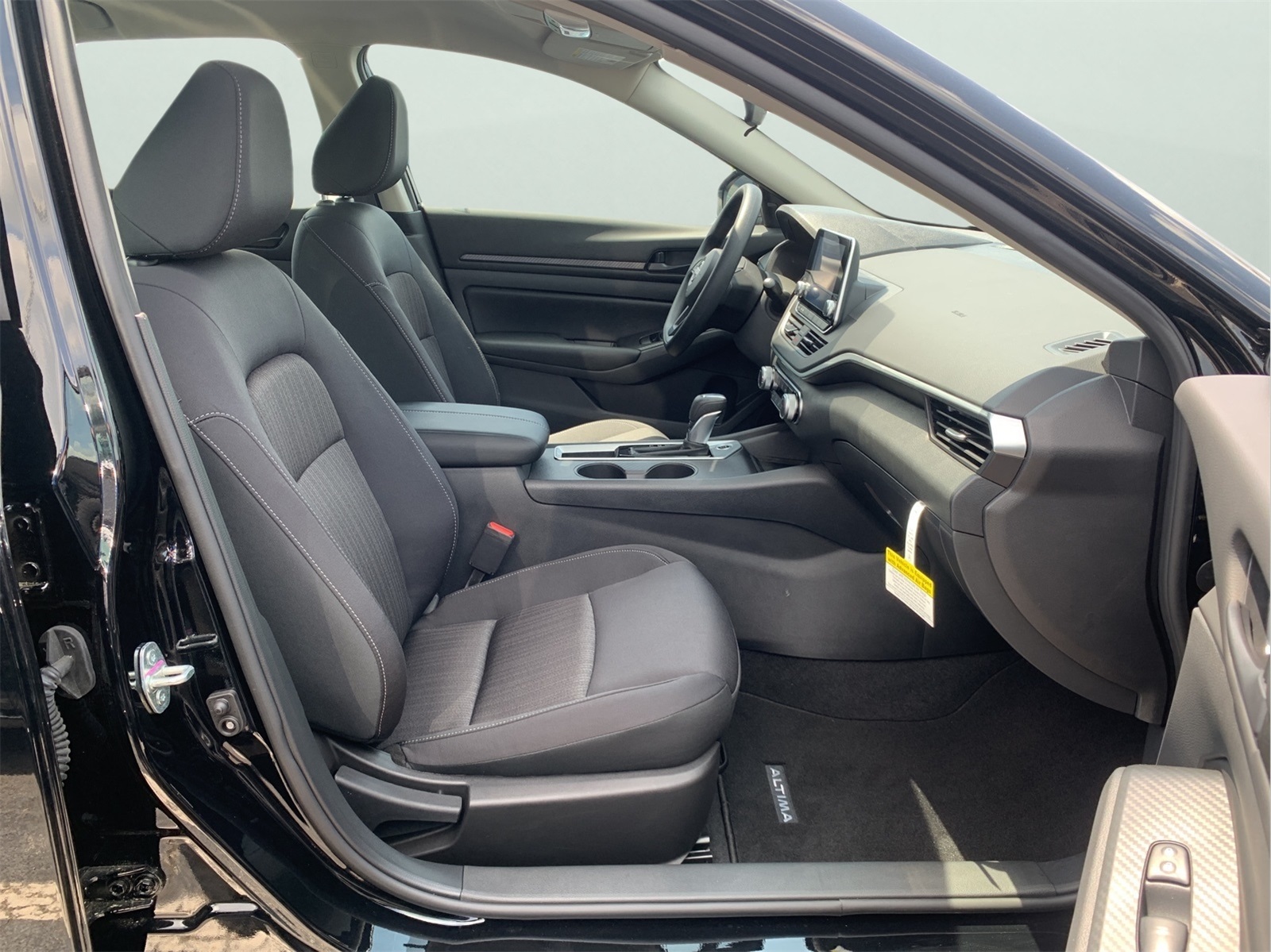 2025 Nissan Altima 2.5 S photo 25