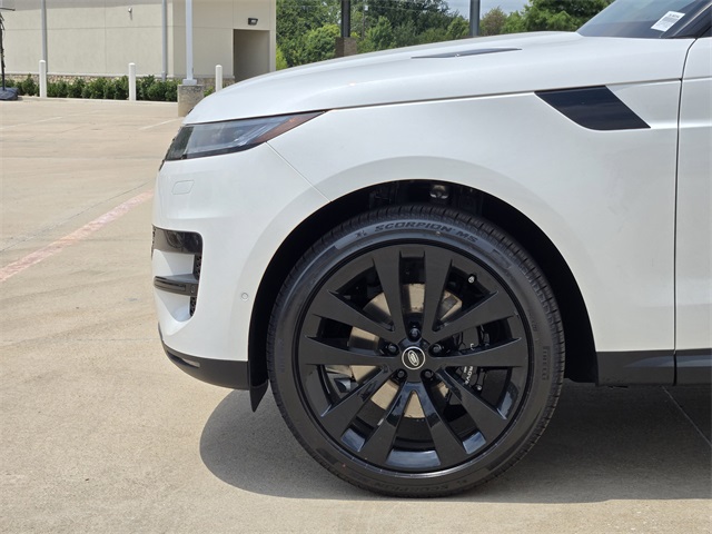 2025 Land Rover Range Rover Sport SE photo 6