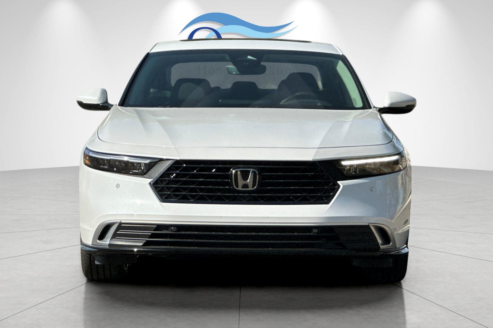 2025 Honda Accord Hybrid Touring photo 6