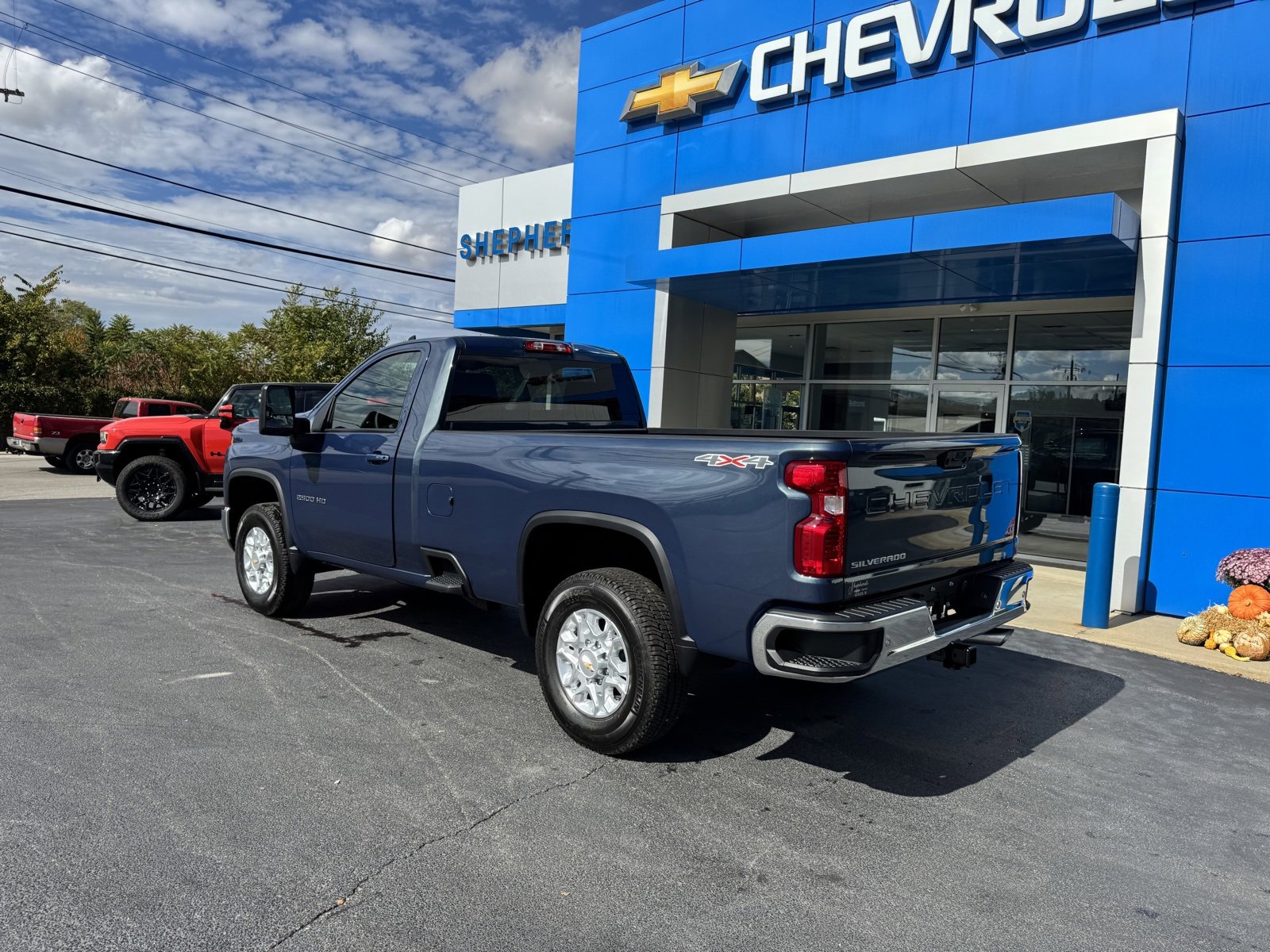 2026 Chevrolet Silverado 2500HD LT photo 3