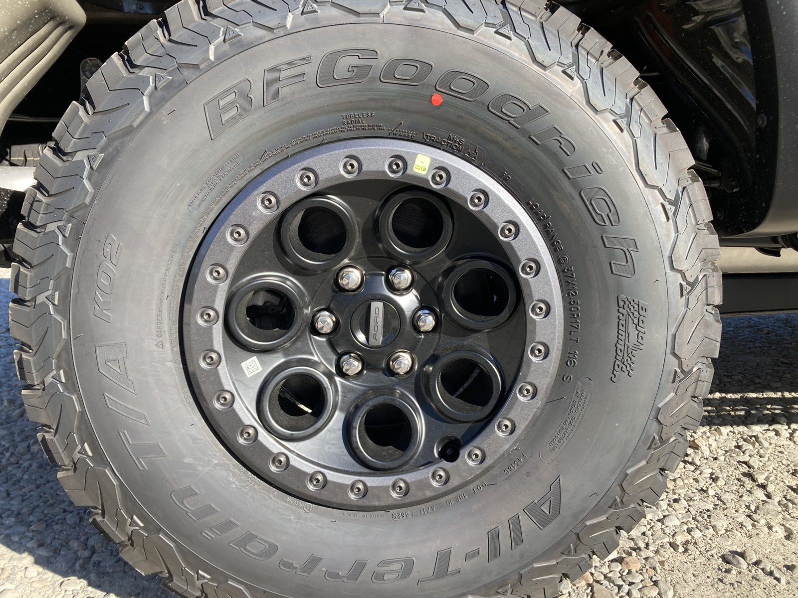 2025 Ford F-150 Raptor photo 2