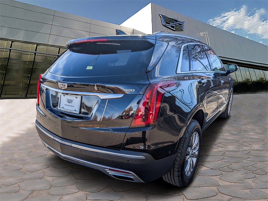 2021 Cadillac XT5 Premium Luxury photo 2