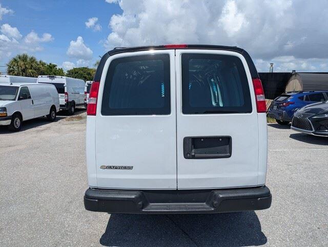 2021 Chevrolet Express Cargo Van 2500 photo 3