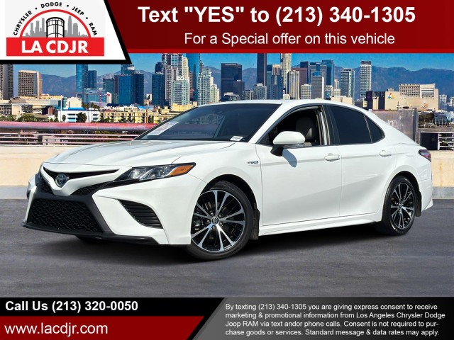 2020 Toyota Camry Hybrid SE