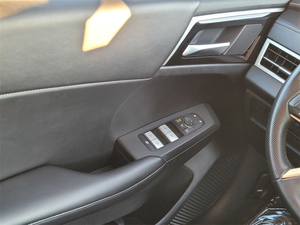 2024 Mitsubishi Outlander SE photo 29