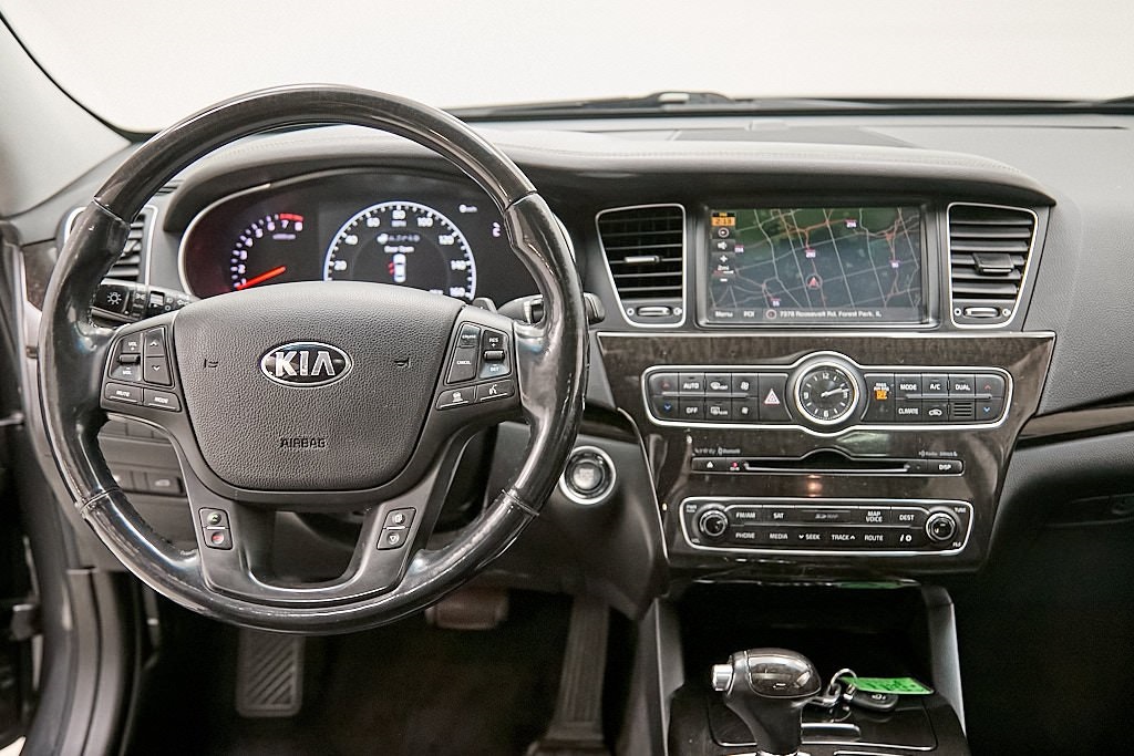 2015 KIA CADENZA - Image 32