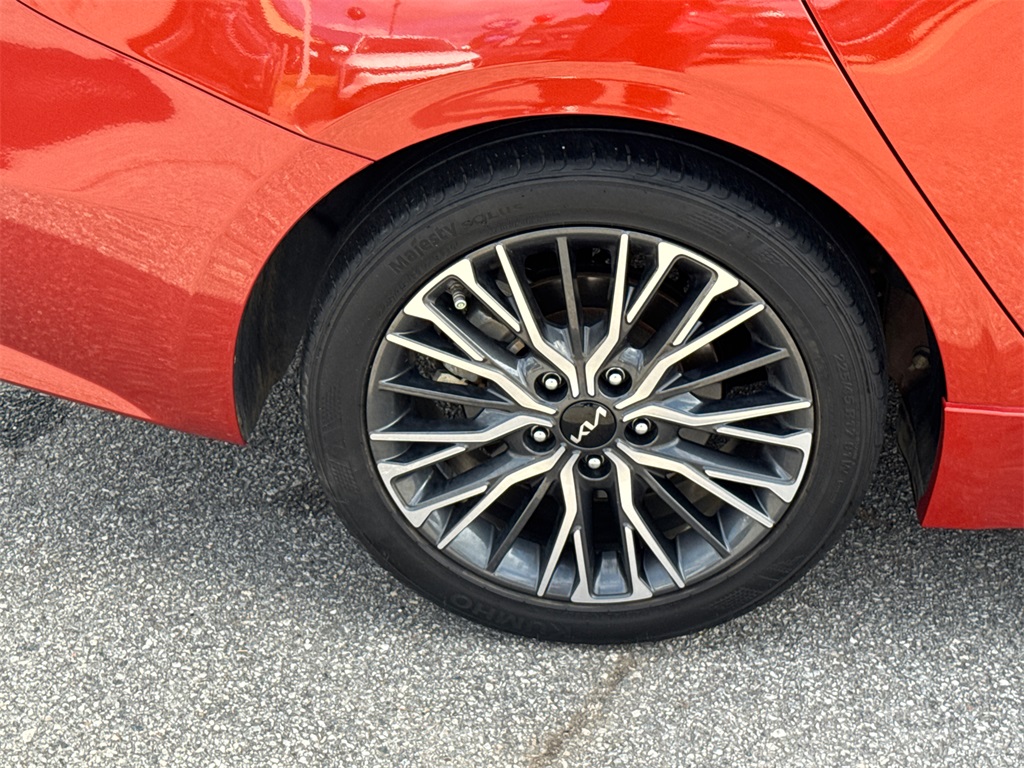 2023 Kia Forte GT-Line photo 15
