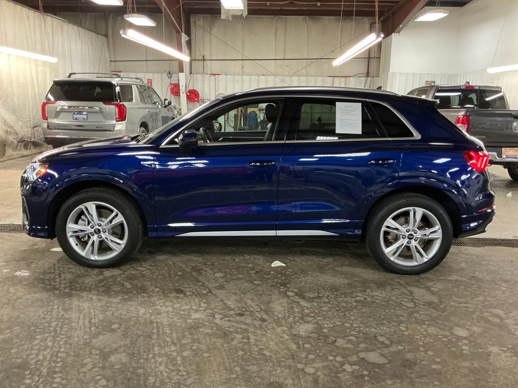 2024 Audi Q3 Premium Plus S line photo 2