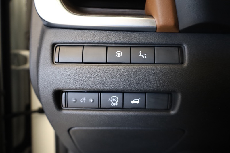 2024 Nissan Rogue Platinum photo 28