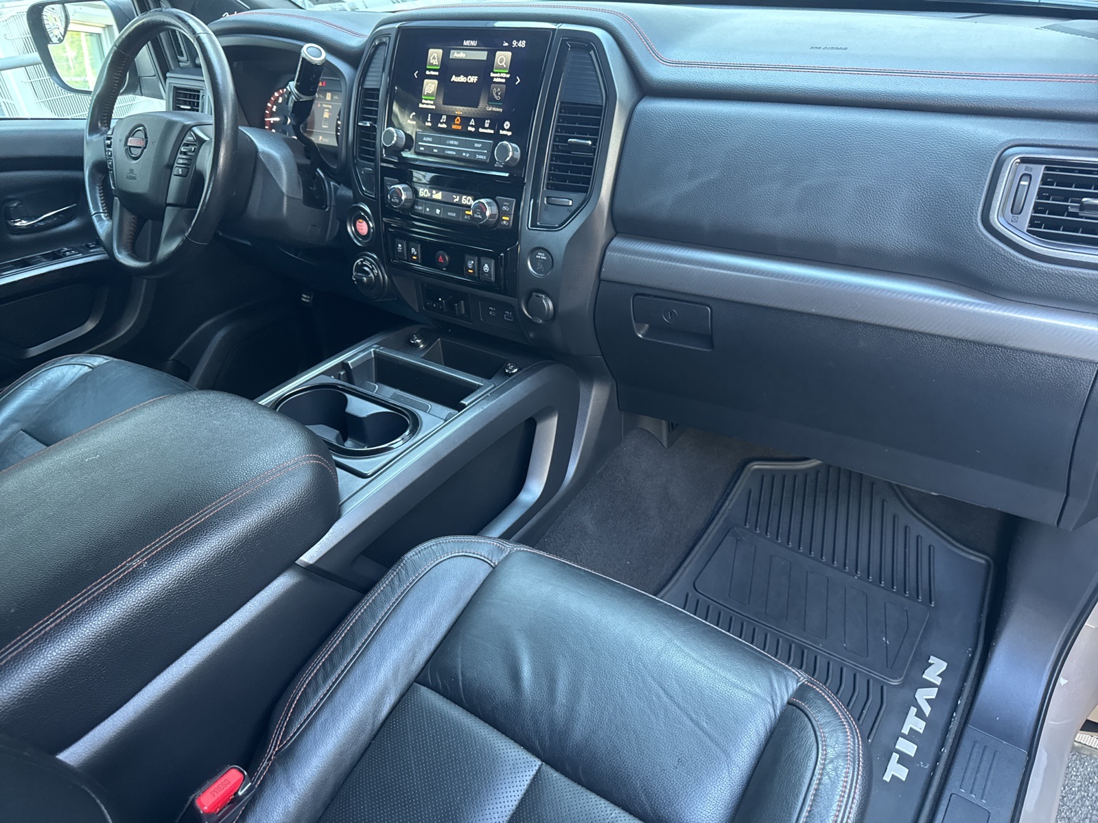 2021 Nissan Titan PRO-4X photo 4