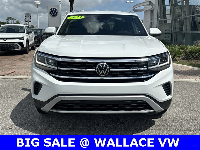2023 Volkswagen Atlas Cross Sport V6 SE Technology photo 2