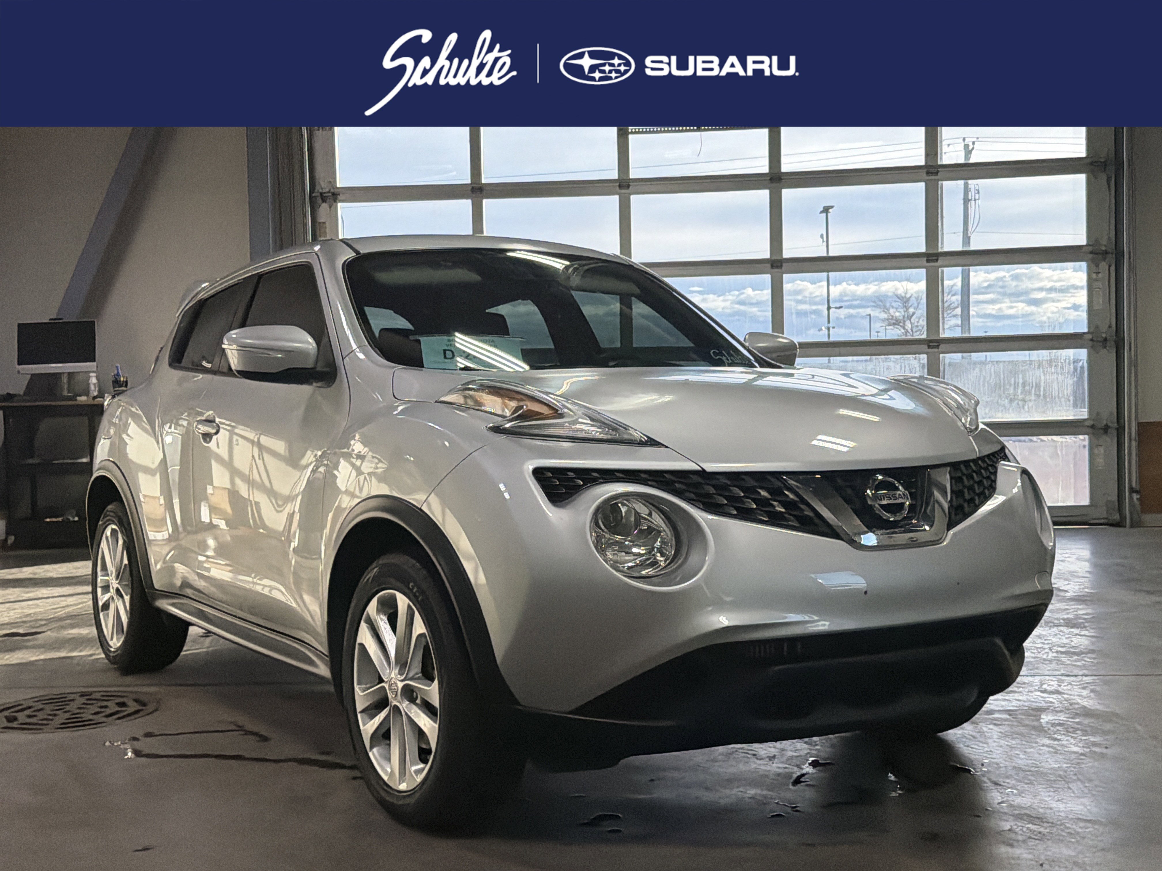 2017 Nissan Juke S's photo