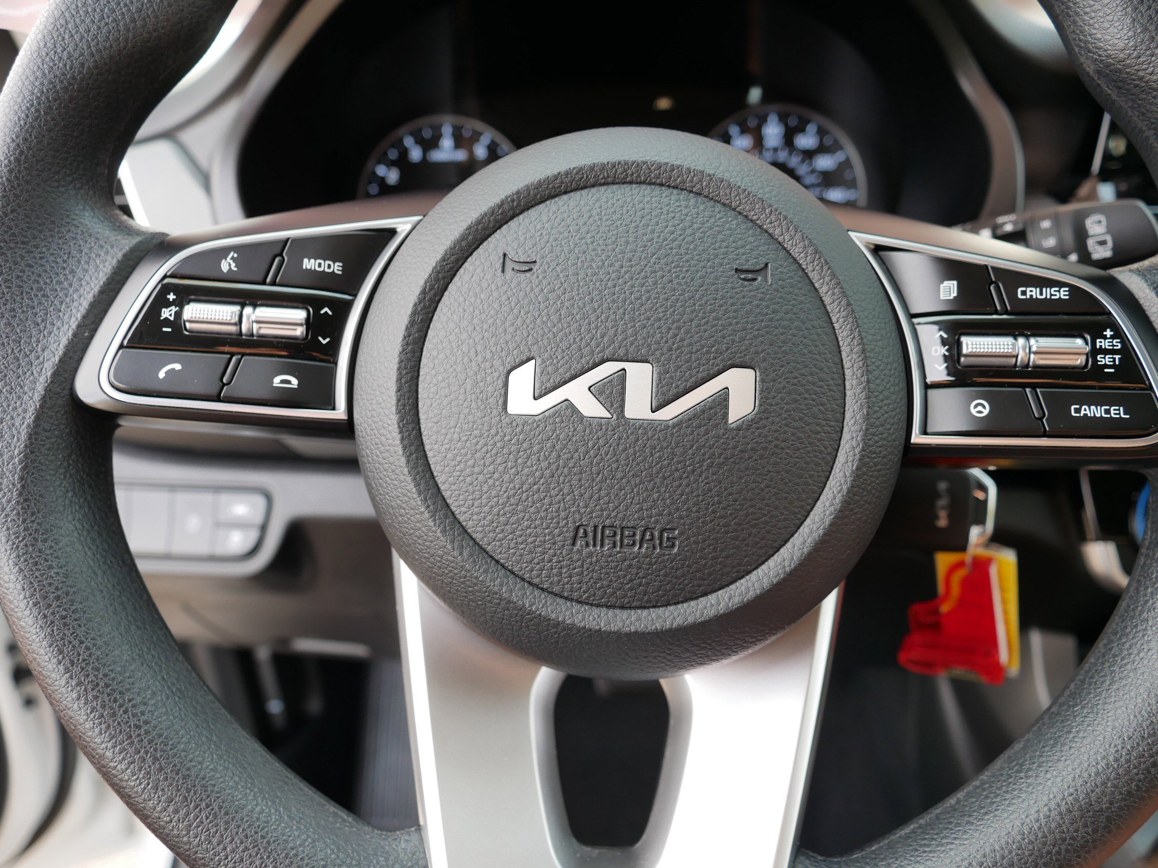 2023 Kia Seltos LX photo 21