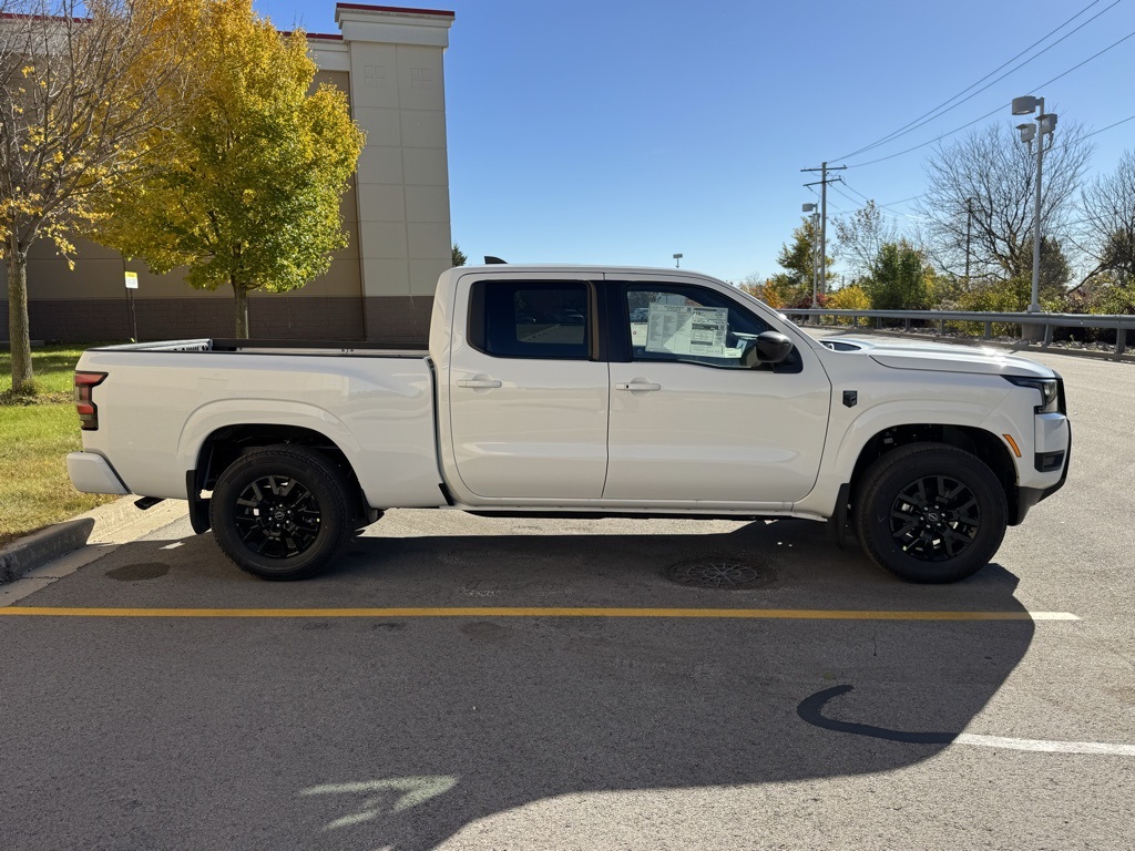 2026 Nissan Frontier Crew Cab SV photo 3