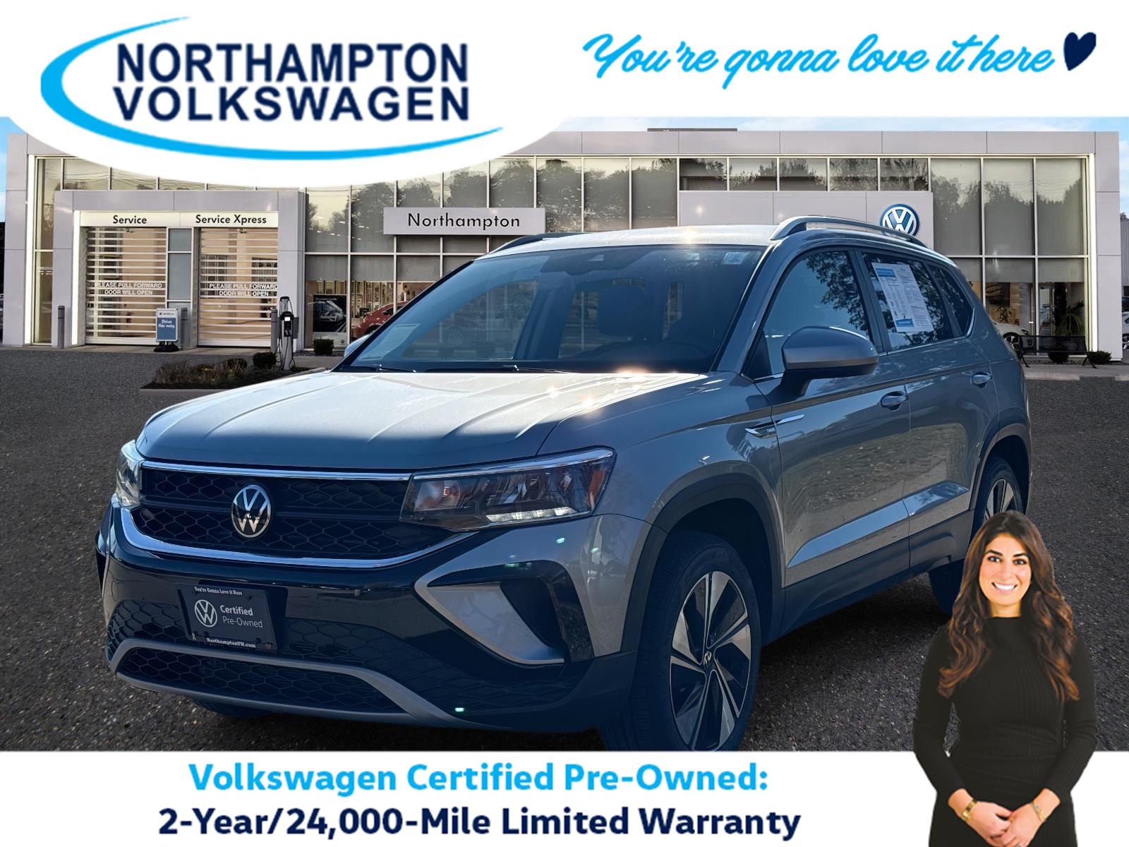 2024 Volkswagen Taos SE's photo