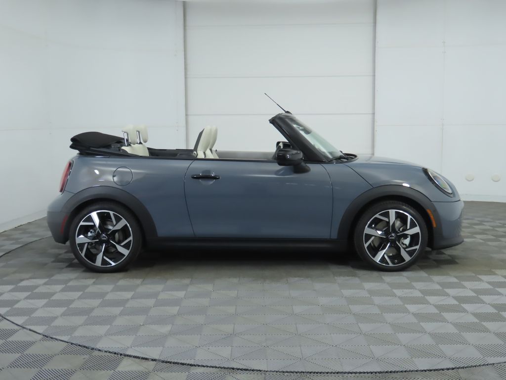2026 Mini Cooper Convertible Iconic photo 4