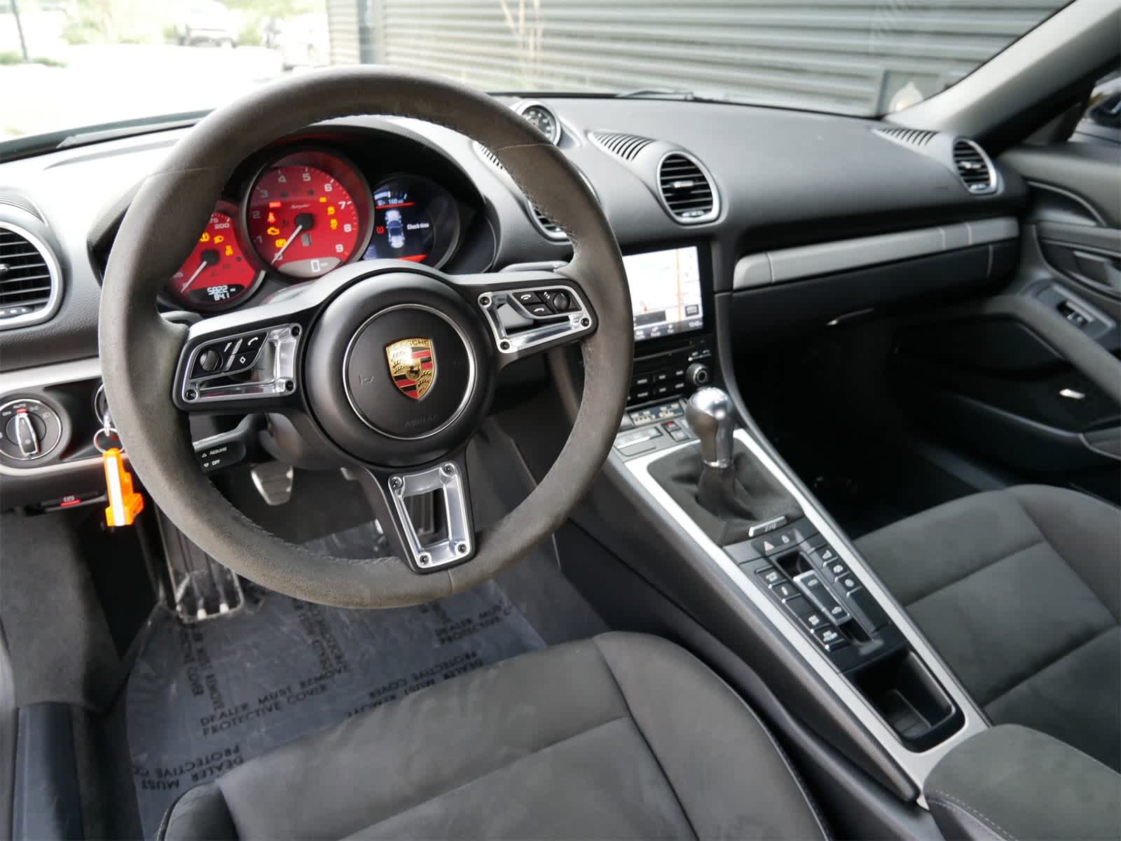 2022 Porsche Boxster Spyder photo 4