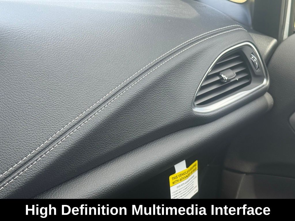 2026 Chrysler Pacifica Limited photo 17