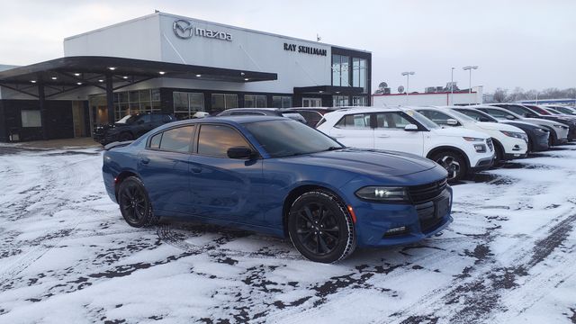 2020 Dodge Charger SXT's photo