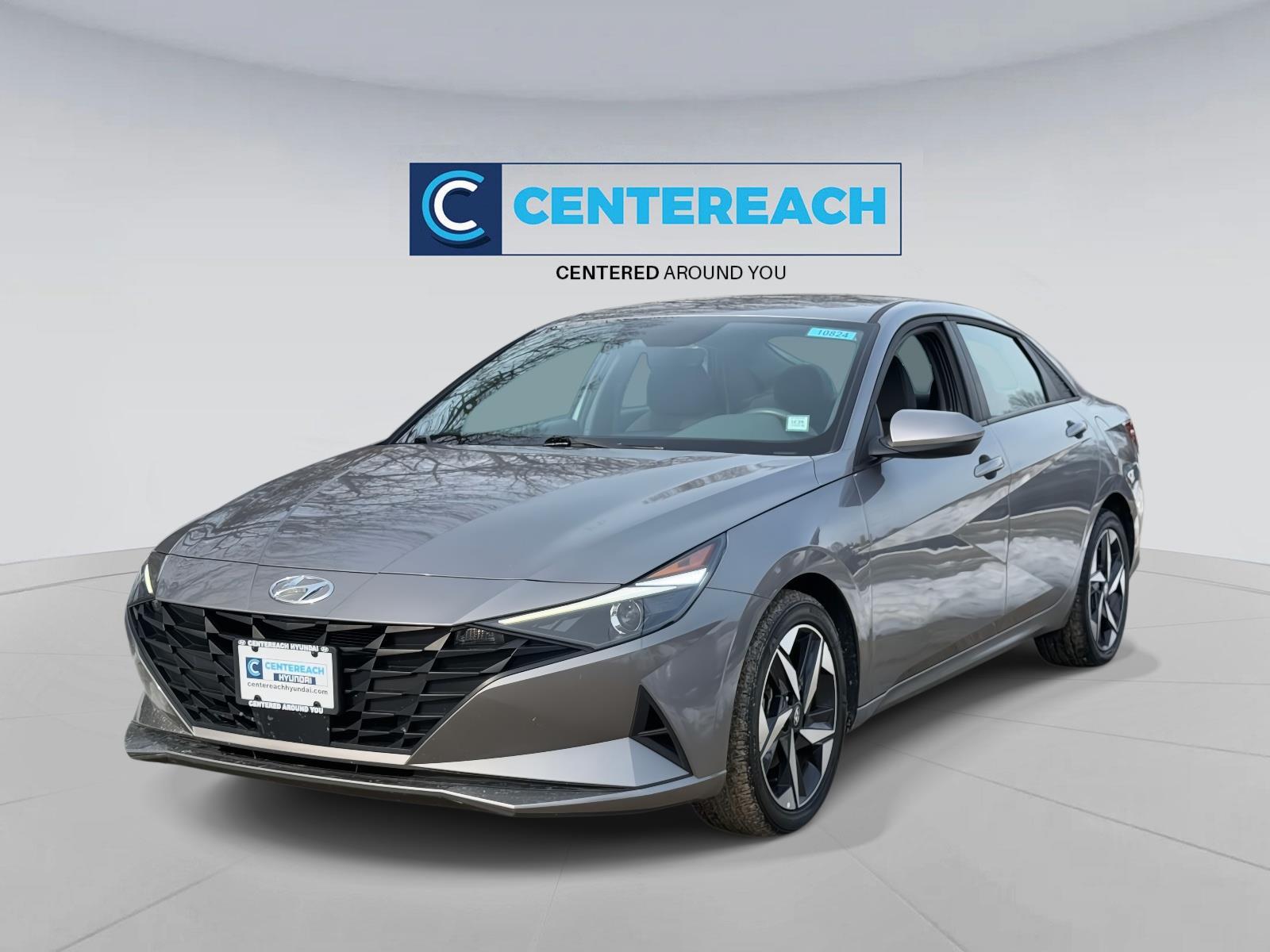 2023 Hyundai Elantra SEL's photo