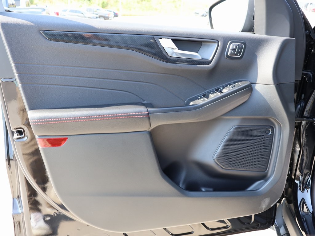 2025 Ford Escape ST-Line Elite photo 19