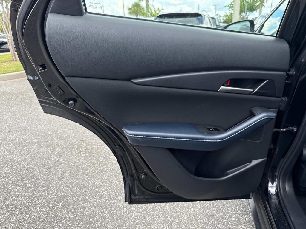 2021 Mazda CX-30 2.5 S photo 11