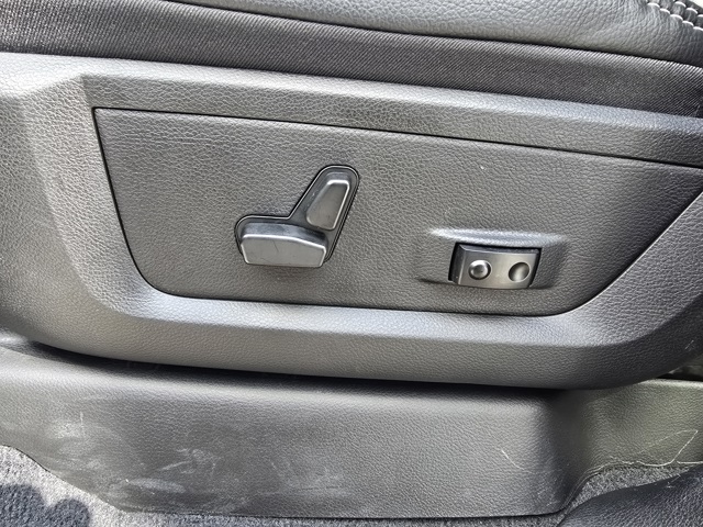 2025 Ram 2500 Laramie photo 6