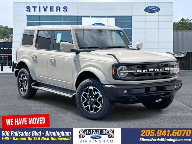 2025 Ford Bronco 4-Door Outer Banks's photo