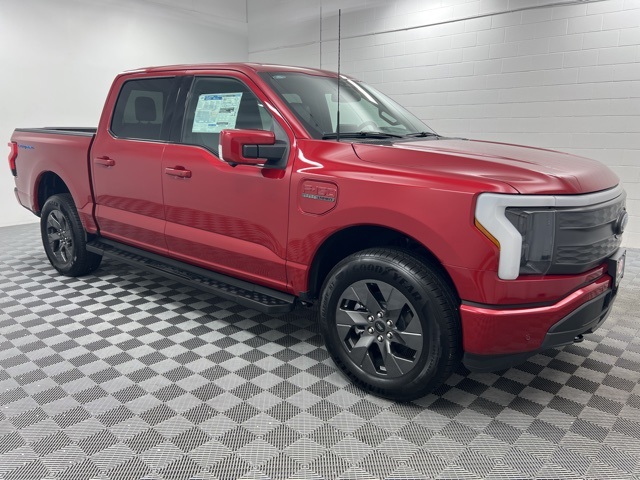 2023 Ford F-150 Lightning Lariat photo 4