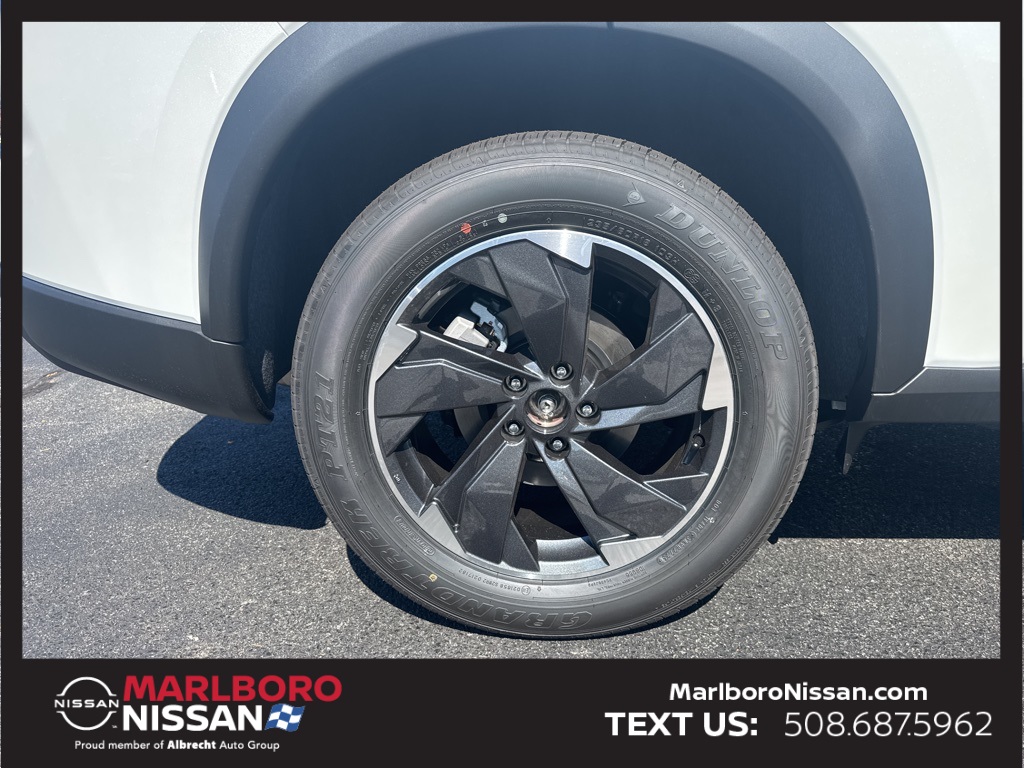 2026 Nissan Rogue SV photo 3