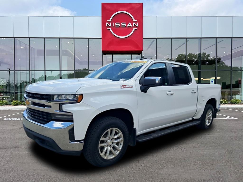 2019 Chevrolet Silverado 1500 LT photo 2