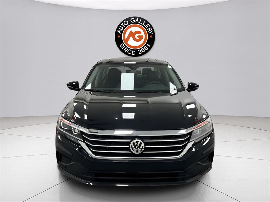 2021 Volkswagen Passat 2.0T SE photo 2