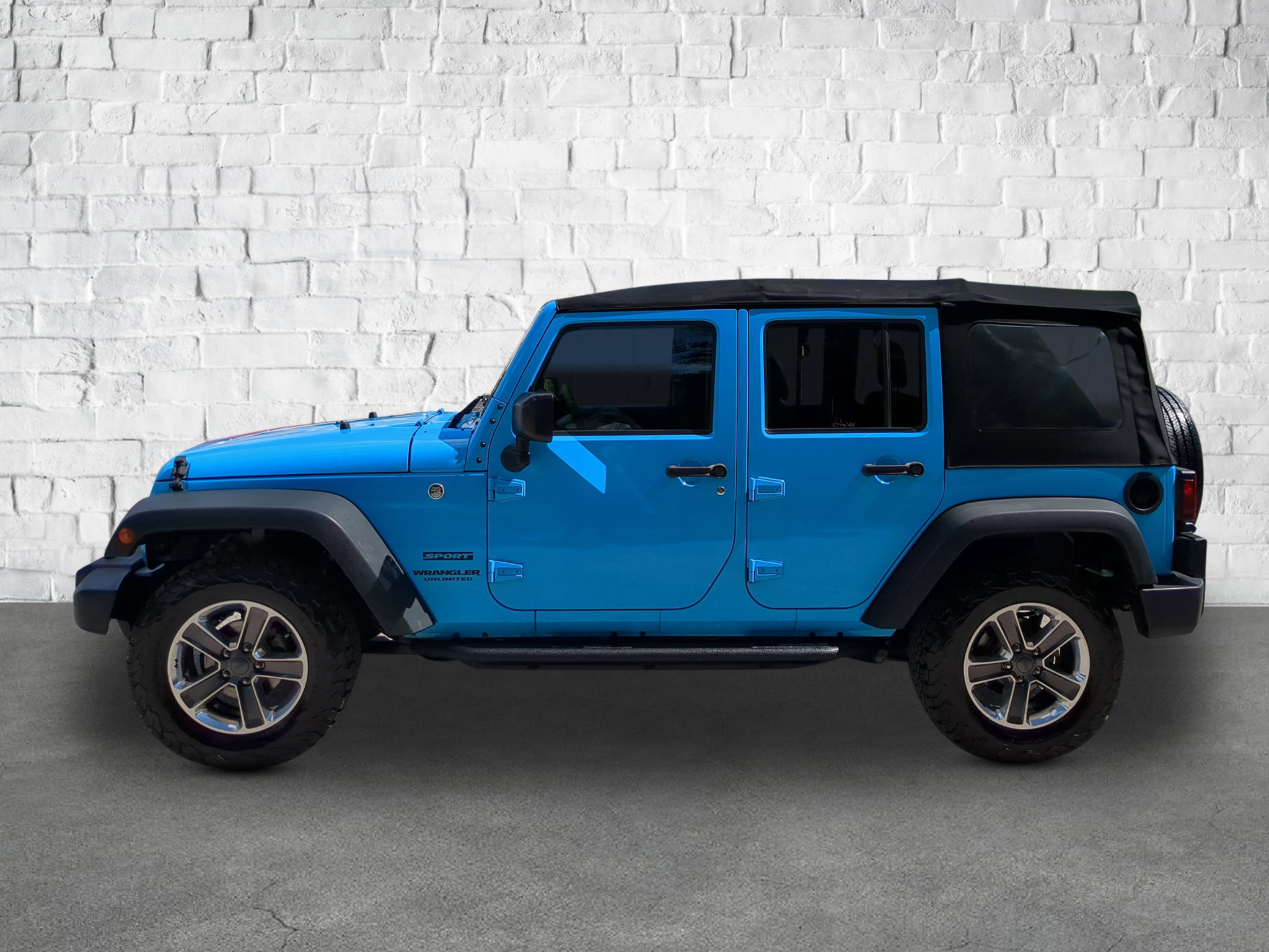 2017 Jeep Wrangler Unlimited Sport photo 3