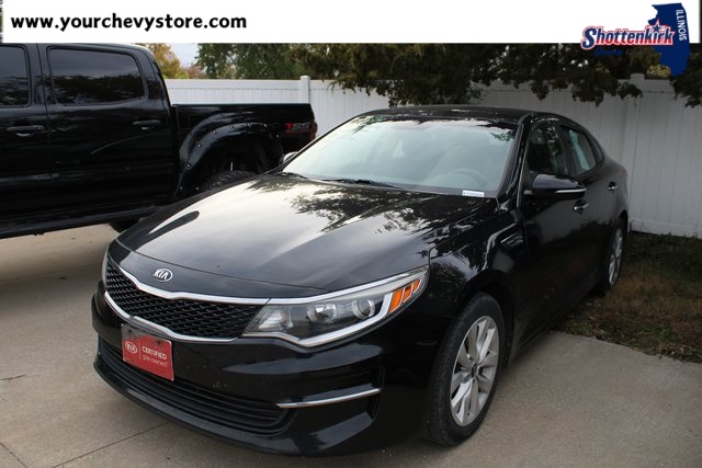2016 Kia Optima LX photo 2