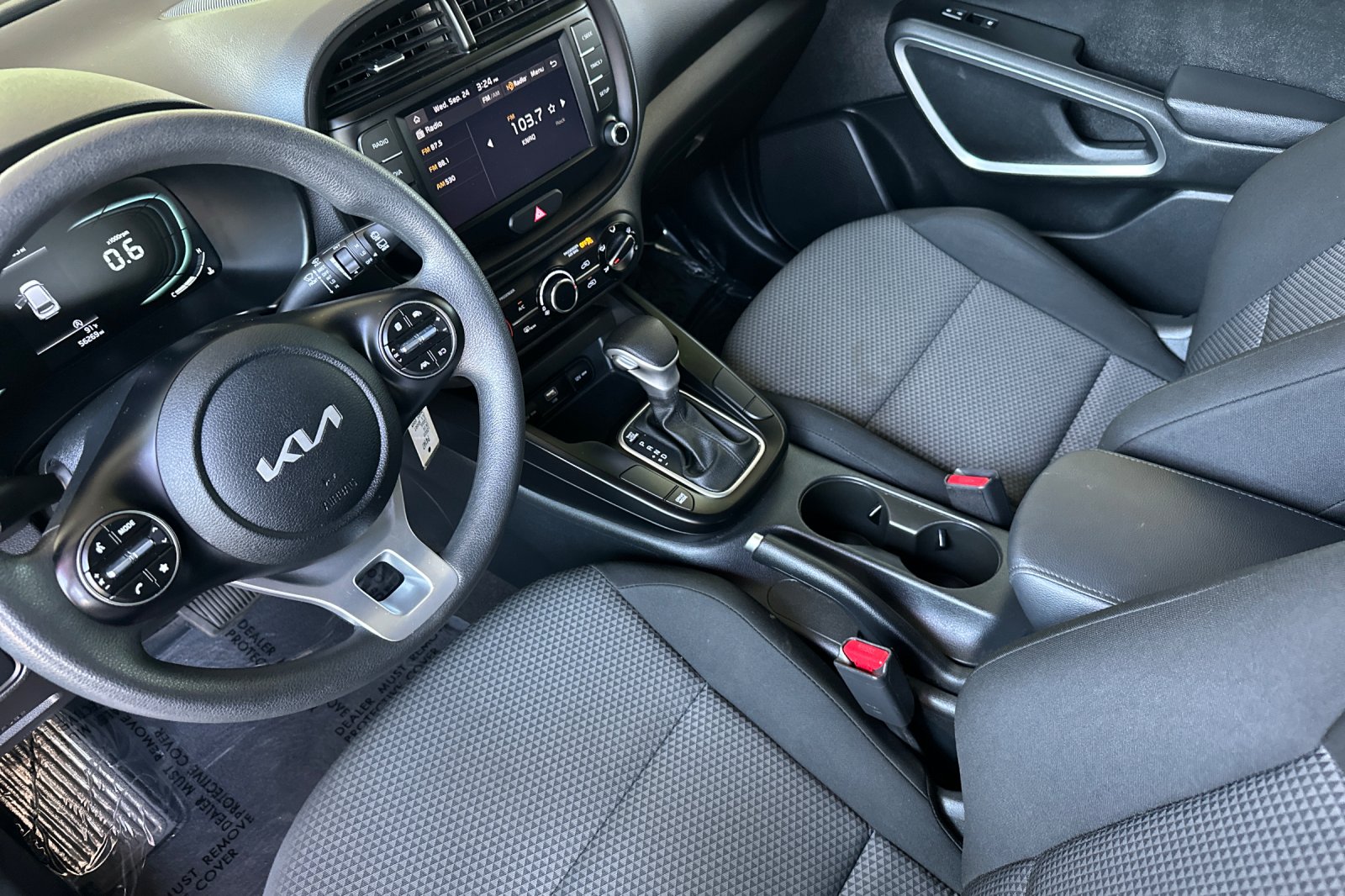 2023 Kia Soul LX photo 9