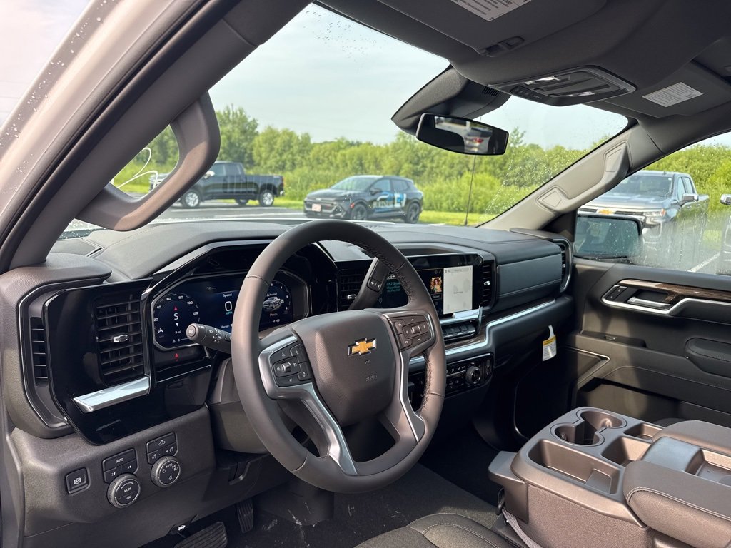 2026 Chevrolet Silverado 1500 LT photo 15