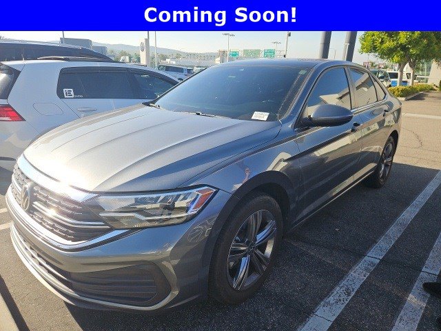 2023 Volkswagen Jetta SE's photo