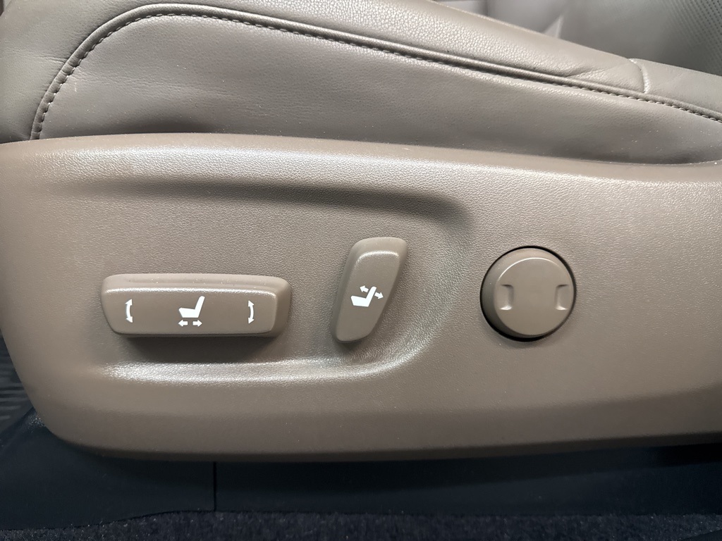 2021 Lexus GX 460 photo 11