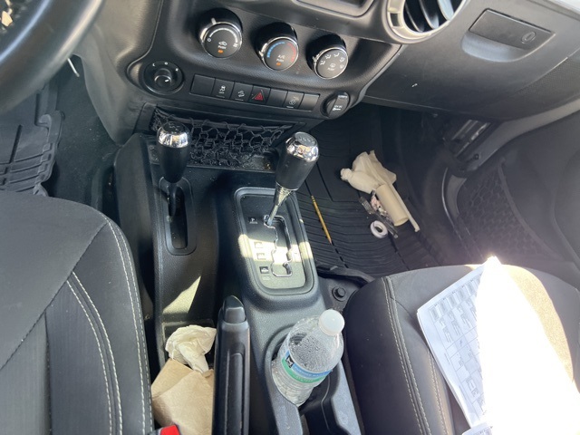 2018 Jeep Wrangler Unlimited Sahara photo 16