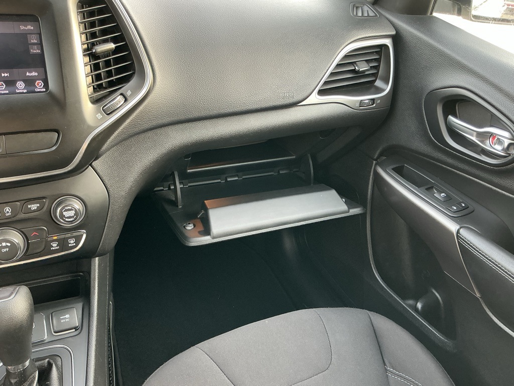 2019 Jeep Cherokee Latitude photo 42