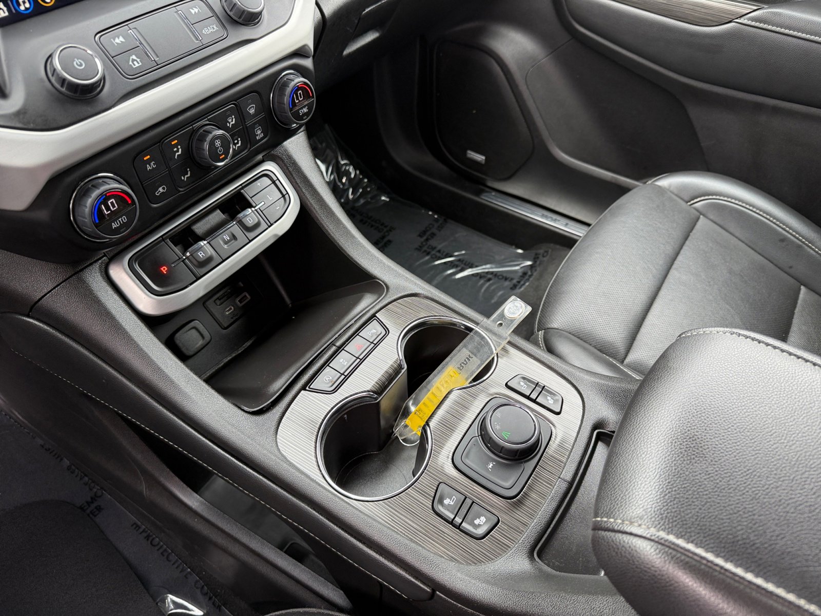 2023 Gmc Acadia SLT photo 12