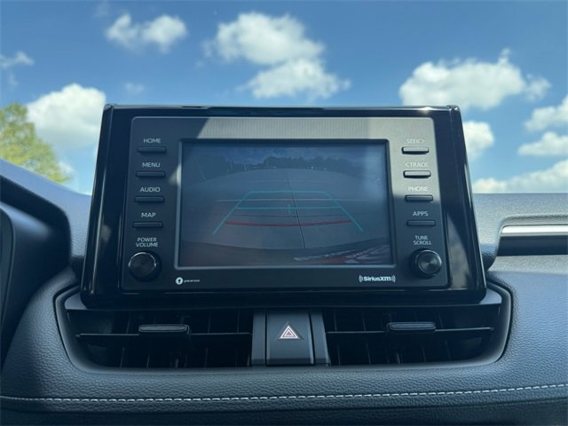 2022 Toyota RAV4 XLE photo 17