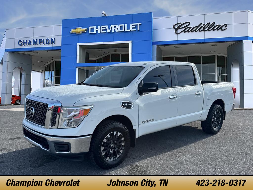 2017 Nissan Titan SV