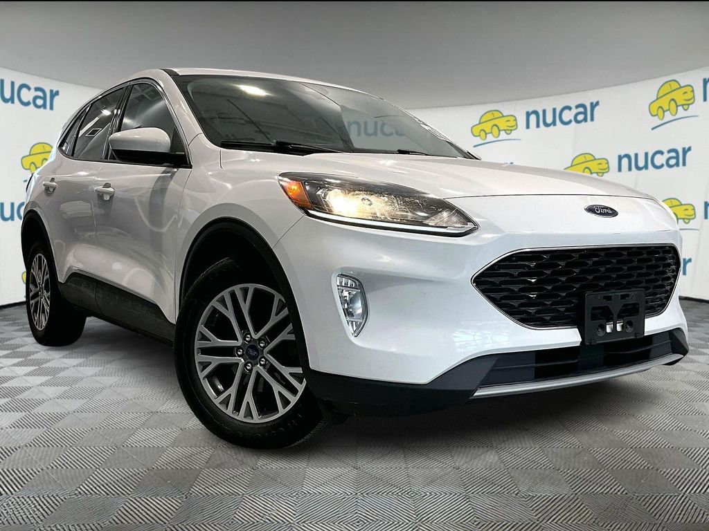 2022 Ford Escape SEL's photo