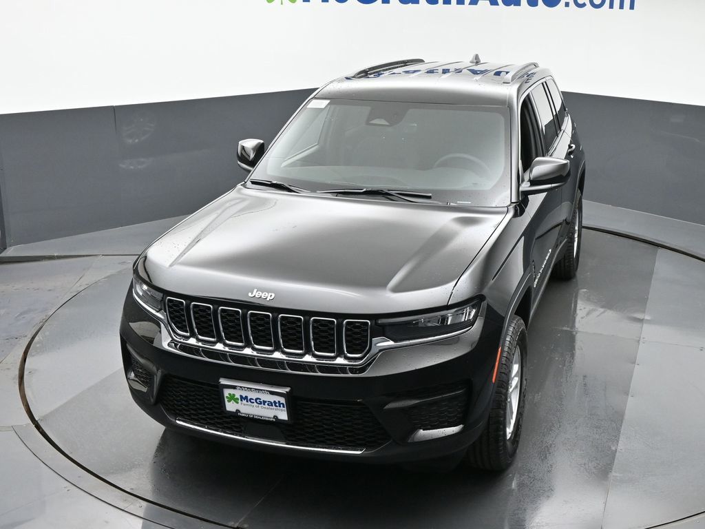 2025 Jeep Grand Cherokee Laredo photo 21