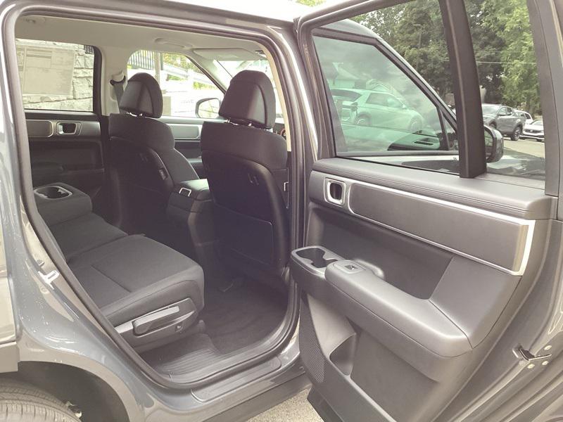 2026 Hyundai Santa Fe SE photo 13
